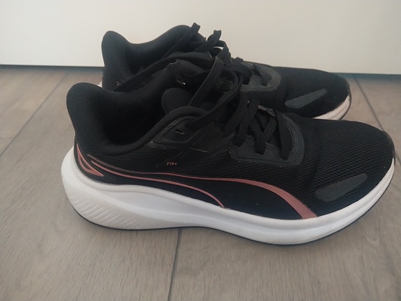 Puma lasten juoksukengät