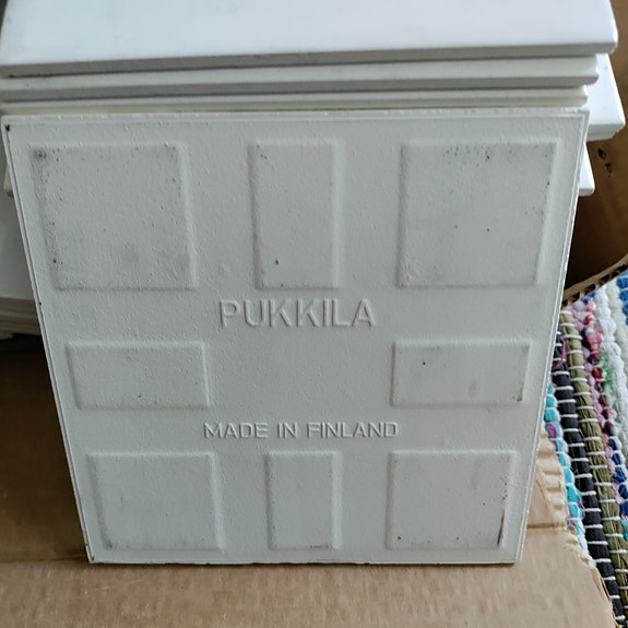 Pukkilan seinälaatta