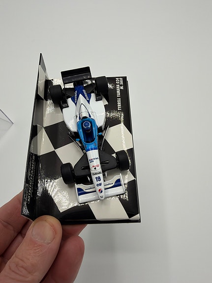 Tyrrell Yamaha 024 M. Salo F1 pienoismalli