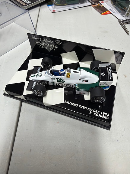 Williams Ford FW08C 1983 K. Rosberg pienoismalli