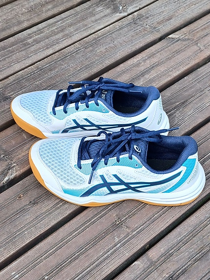 Asics sisäpelikengät