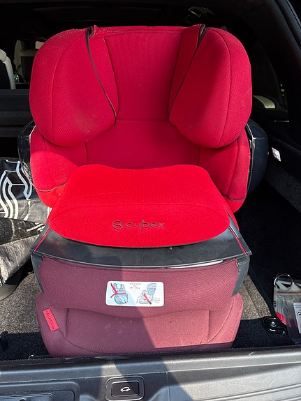 Myydään Cybex turva istuin