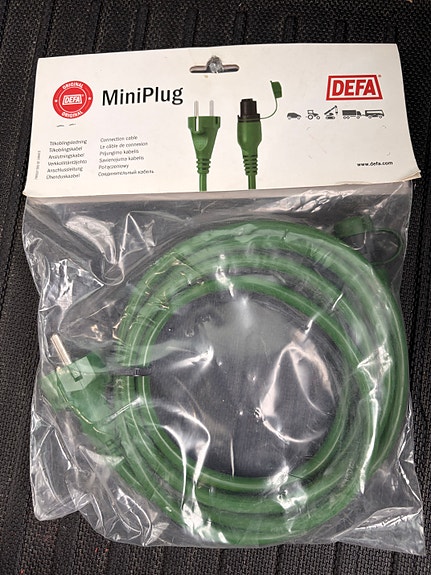 Defa lohkolämmittimen virtajohto DEFA MiniPlug.