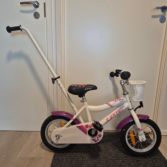 Uusi polkupyörä 12"