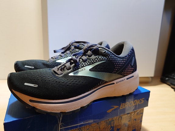 Brooks ghost juoksukengät koko 37,5