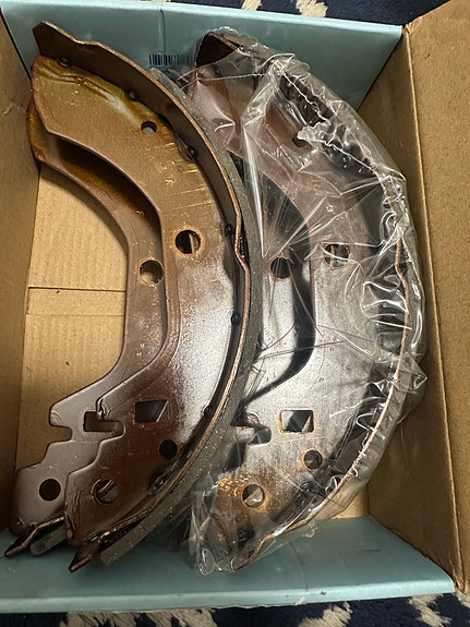 Nissan jarrukenkäsarja Blue Print ADN14105