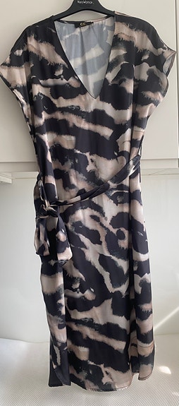 Product image 2 of 12