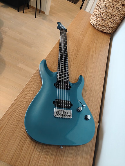 Schecter AM-7