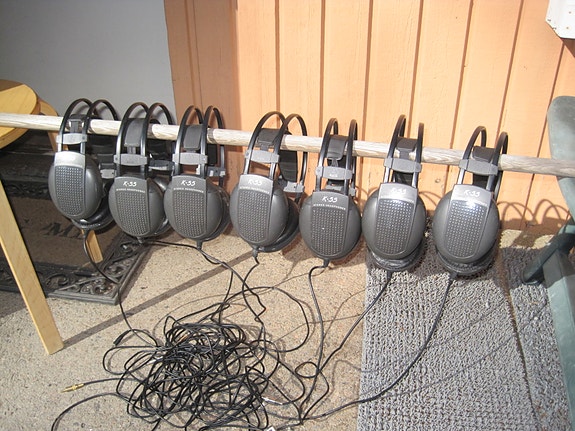 AKG K-55 Kuulokkeita