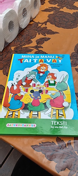 Miina ja Manu TAITAVAT KIRJA