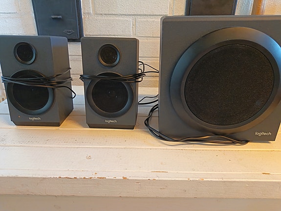 Logitech 2.1 kaiutinsetti subwooferilla
