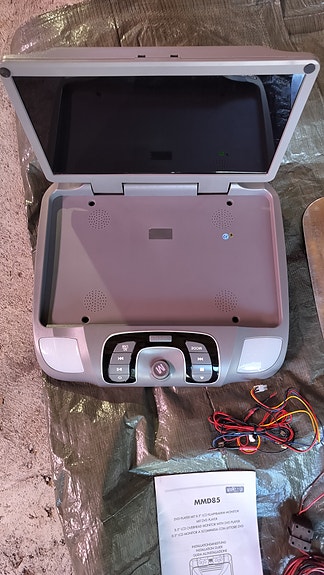Auto dvd soitin kattoon / Audiovox MMD85