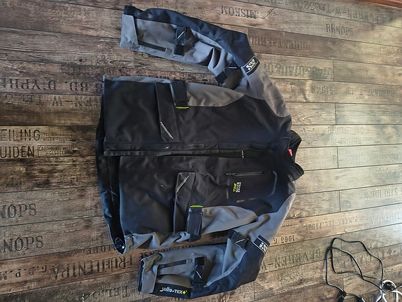 IXS tour-st ajopuku XL