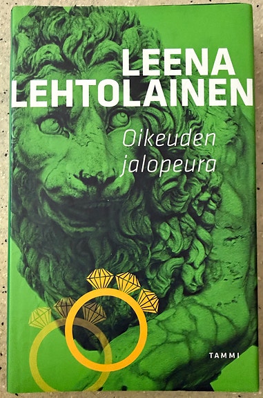 Leena Lehtolainen: Oikeuden jalopeura
