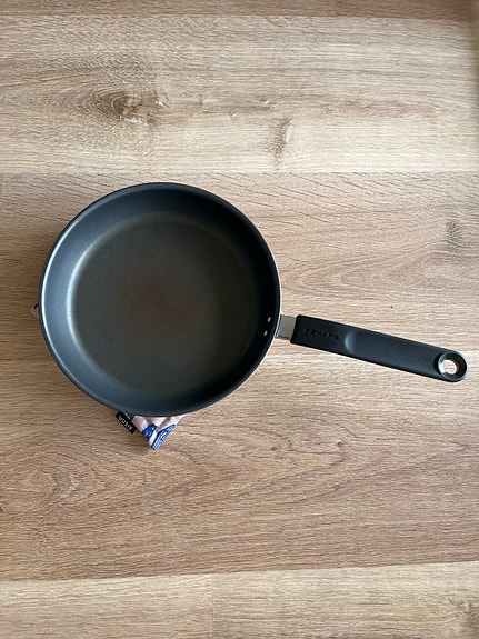 Fiskars paistinpannu musta