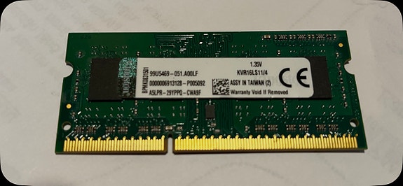 Kingston KVR16LS11/4 DDR3 SO-DIMM RAM-muisti 4GB