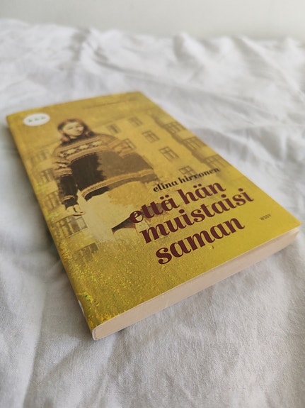 Elina Hirvonen – Että hän muistaisi saman pokkari