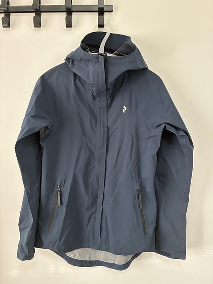 Peak Performance naisten kuoritakki XS