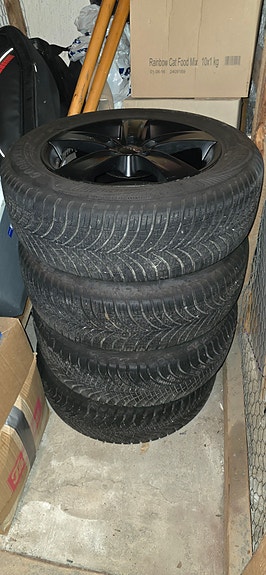 Image 16" alut goodyear vector 4season renkailla