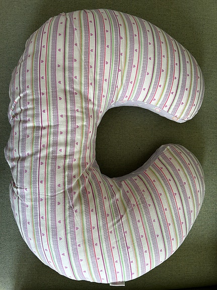 Boppy imetystyyny neljällä vaihtopäällisellä