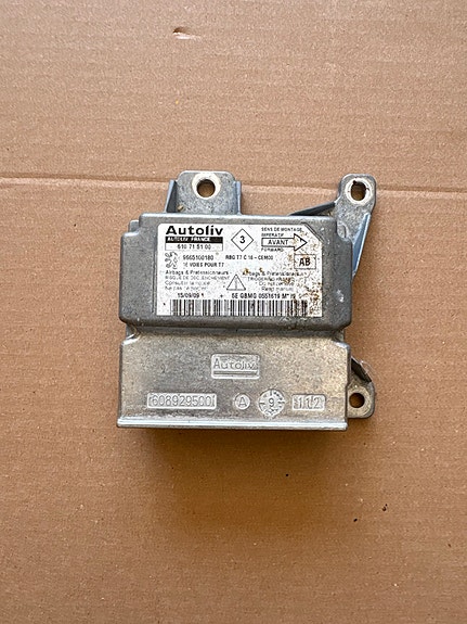Peugeot 308 (2007-2013) airbag ohjausyksikkö