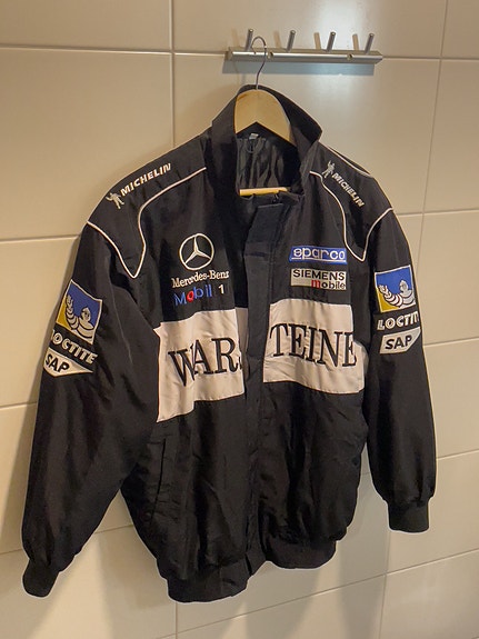 Mercedes Benz / McLaren F1 Racing takki