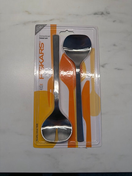 Fiskars KitchenSmart salaattiottimet