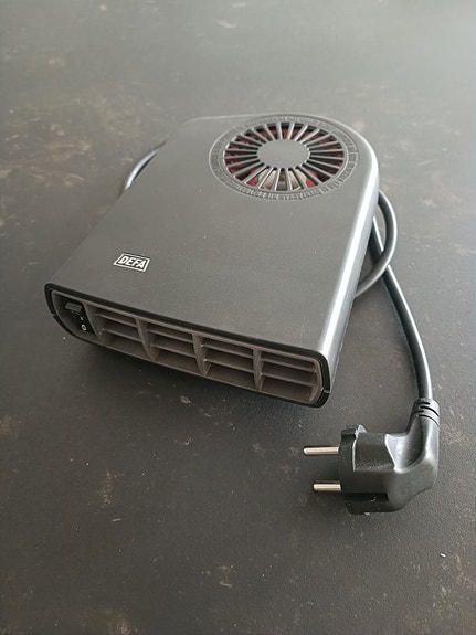 Defa auton sisätilanlämmitin 2100W