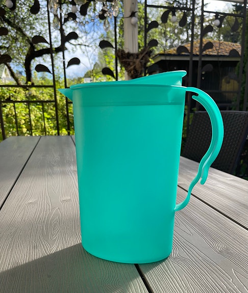 Tupperware kannu 2 L