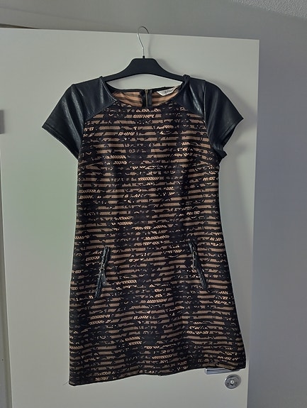 Mekko, musta pitsi | Dress, black lace
