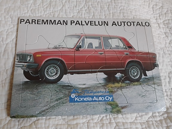 Myydään harvinainen avaamaton vintage-Lada-mainosjulistepalapeli.