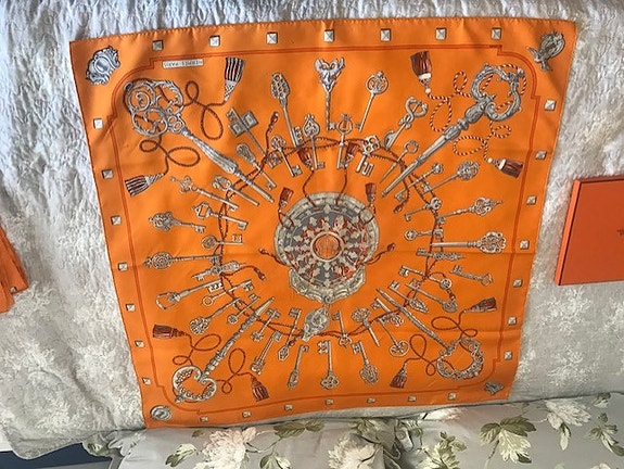 Hermes Les Cles silkkihuivi 90x90 cm
