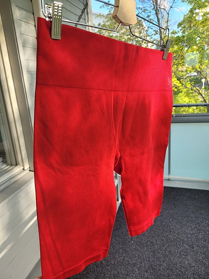 Finnwear shortsit XL punainen