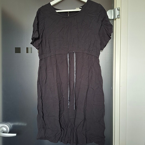H&M mama musta äitiysmekko L