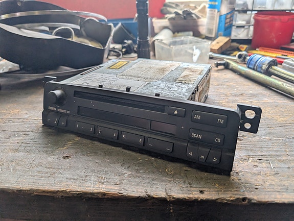 BMW E46 alkuperäinen soitin