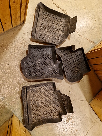 Auton lattiamatot Rensi VW