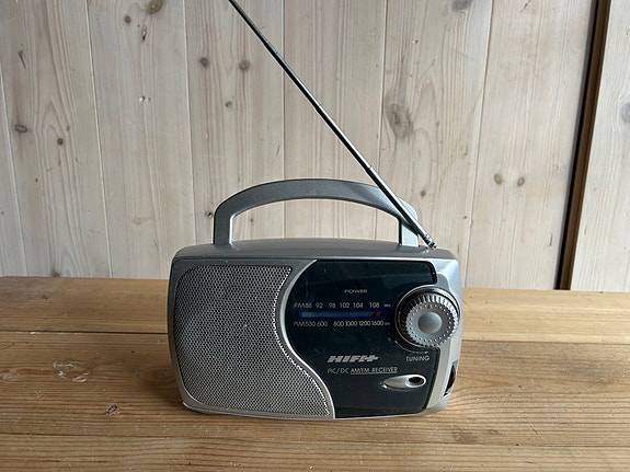 Logitech kannettava radio FM/AM