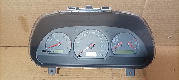 Mittaristo Volvo S40, V40.