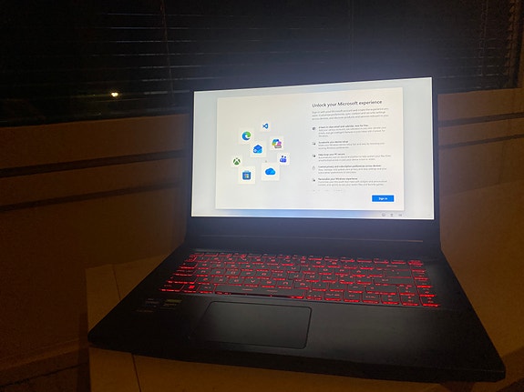 MSI GF63 THIN SC11 kannettava tietokone/HINTAA VOI LASKEA