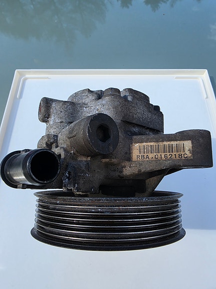 Ohjaustehostimen pumppu (RBA) – Honda Accord 2.0 (2003–2008)