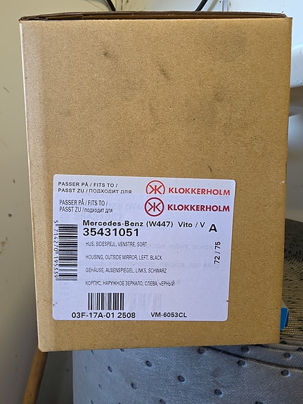 Uusi peilinkuori Vito W447