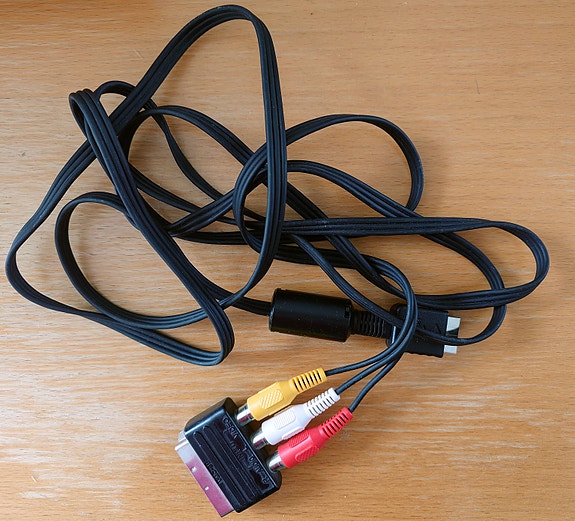Sony SCART–RCA AV-kaapeli (PS2)
