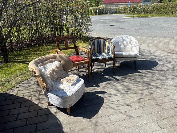 Vanhoja tuoleja entisöinti verhoilu