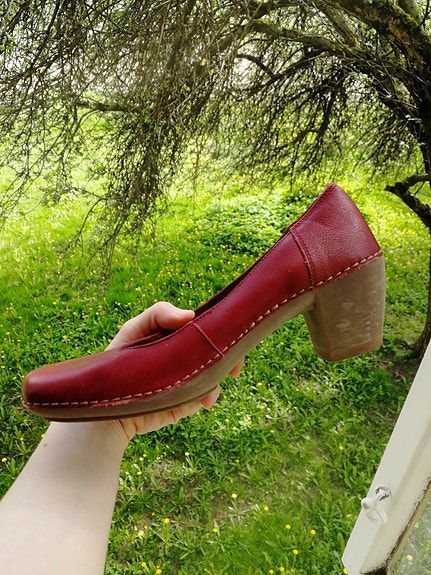 Punaiset Clarks korkokengät, koko 39