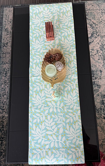 IKEA Glass coffee table- in good condition