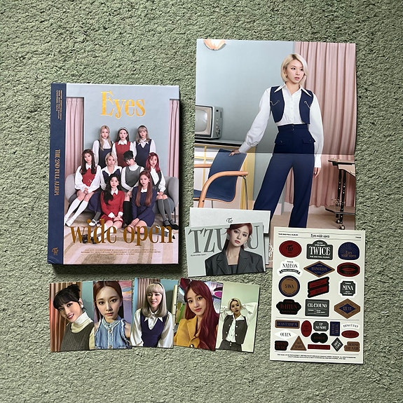 twice eyes wide open albumi