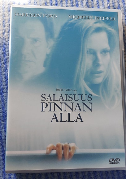 Salaisuus pinnan alla dvd