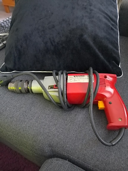 Perles PSB 2700 porakone 600W