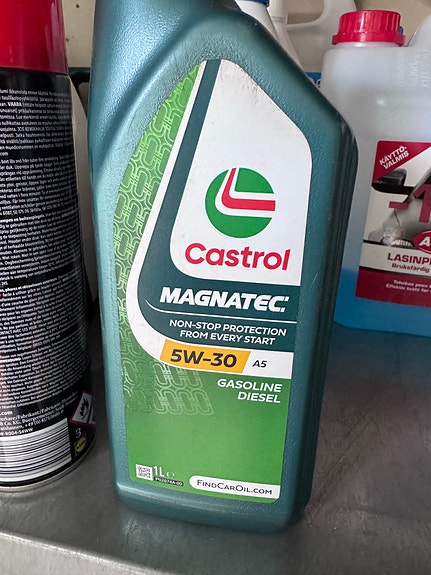 Castrol Magnatec 5W-30 A5 (1L) *avaamaton*