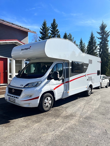 6 Hengen Asuntoauto Vuokralle – Sunlight A72 2021 | 7 Vuodepaikkaa, B-kortti